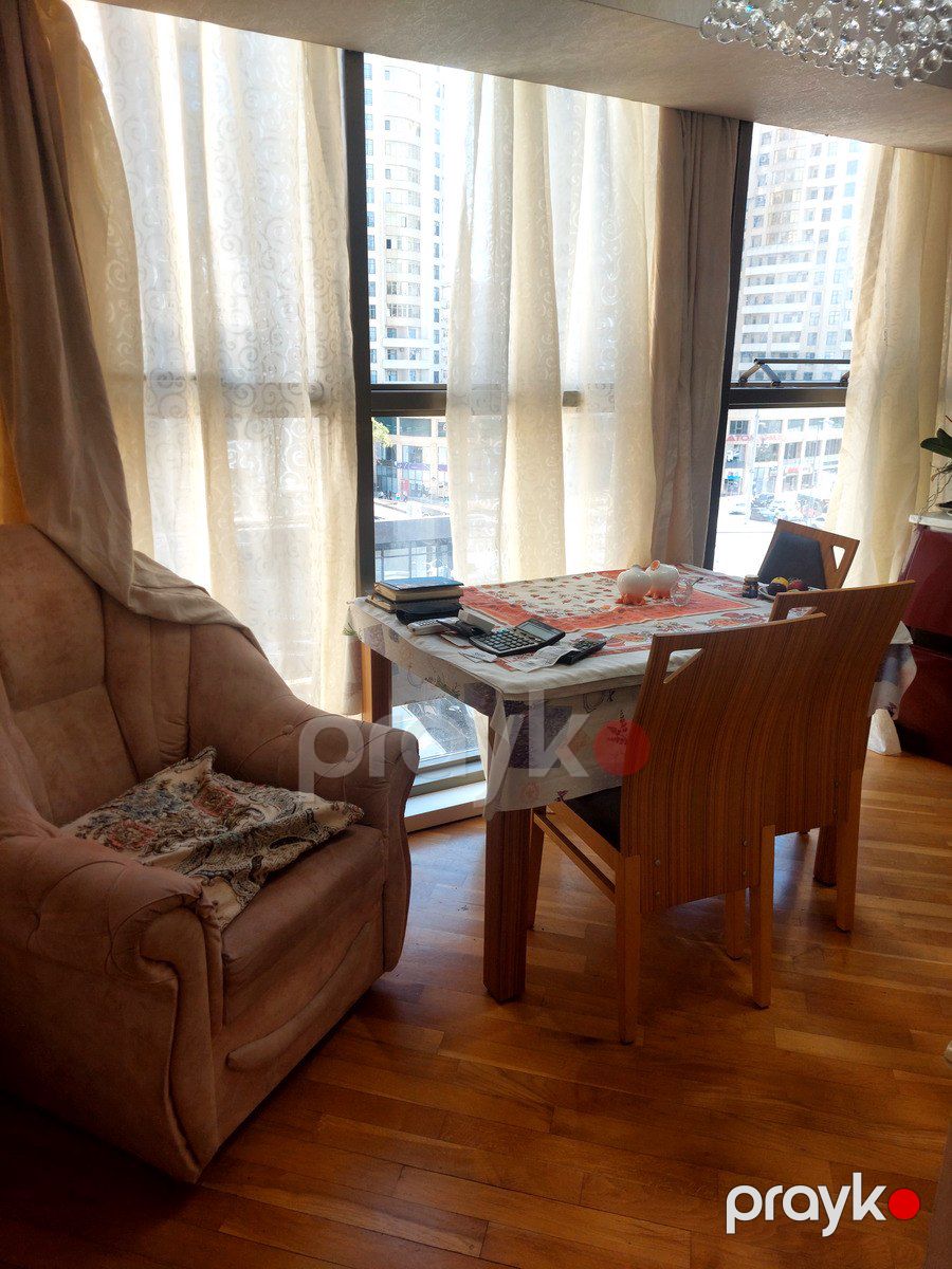 Satılır 2 otaqlı köhnə tikili 62 m² — Mənzil, Bakı (2)