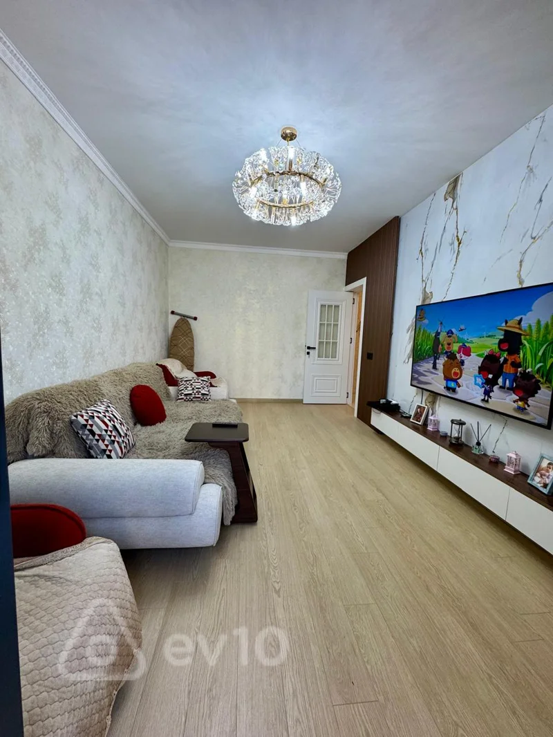 4 otaqlı mənzil, 110 m², Yeni Yasamal Esed Ehmedov kucesi — Bakı