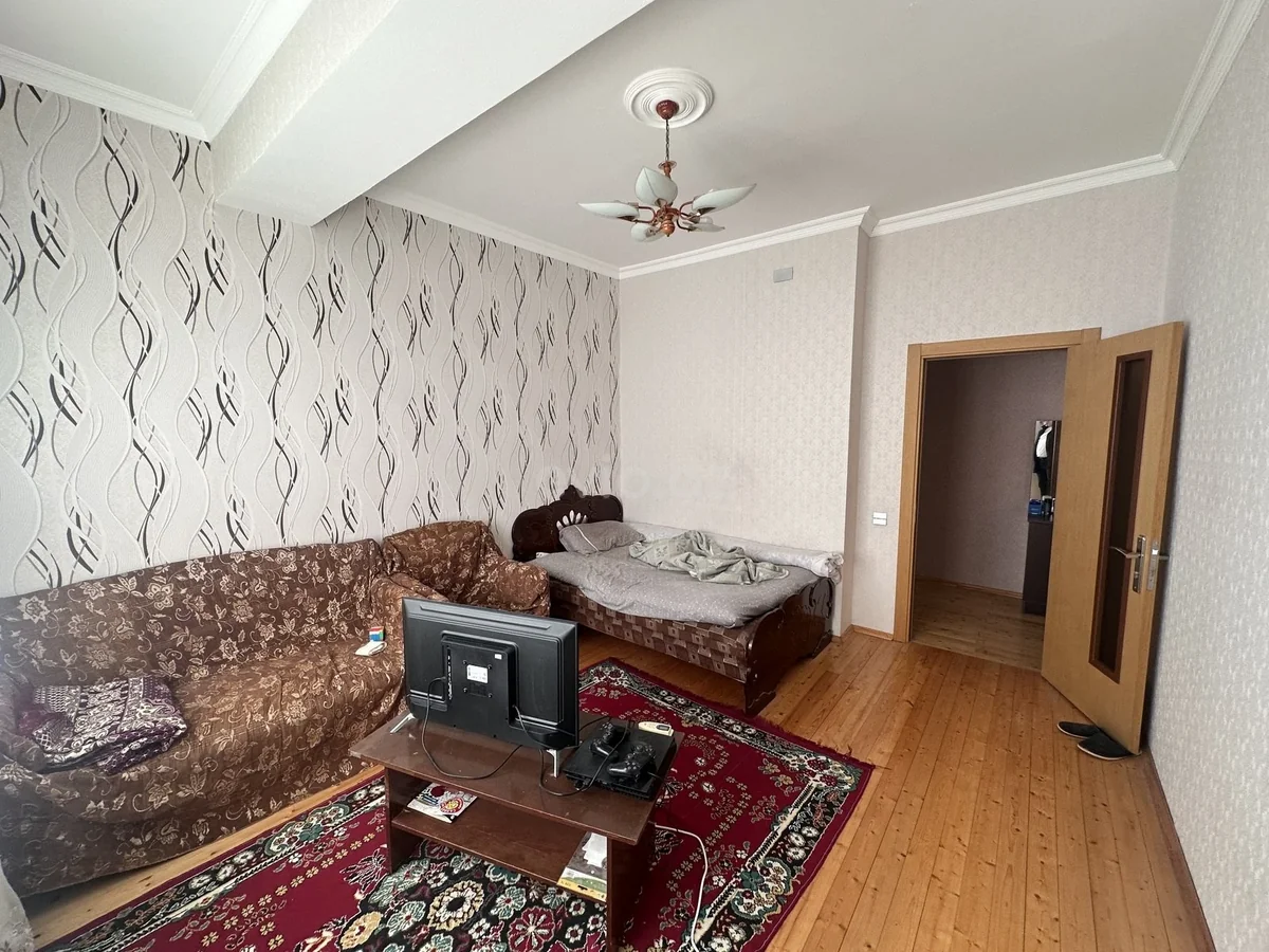2 otaqlı tam təmirli mənzil satılır Qaraçuxur qəsəbəsində — Mənzil, Bakı (2)