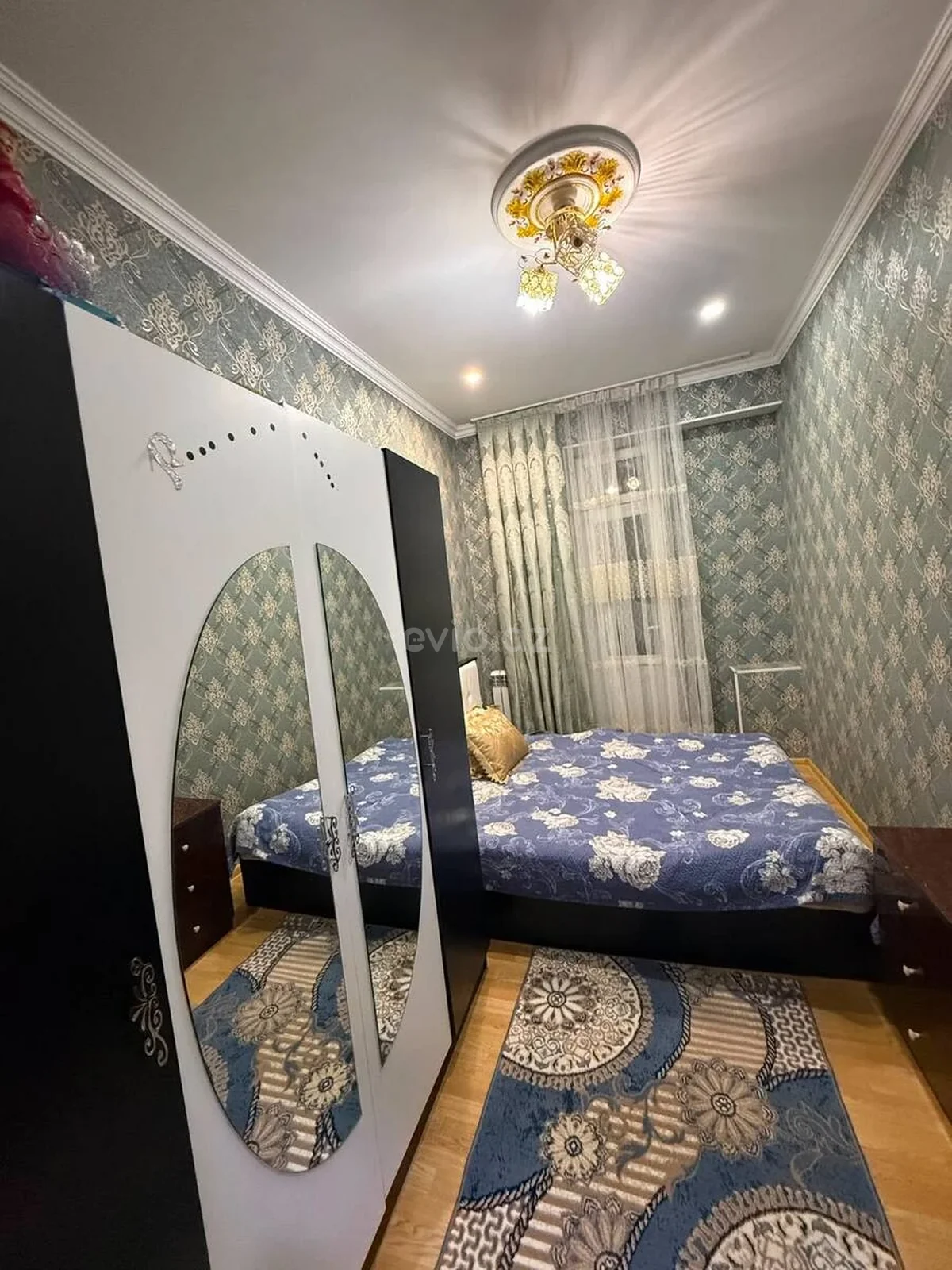 Kirayə 3 otaqlı mənzil 28 May metrosu yaxınlığında — Bakı