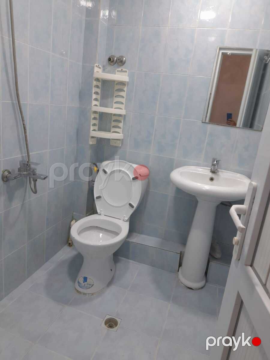 İcarəyə verilir 2 otaqlı köhnə tikili 55 m² — Mənzil, Bakı (7)