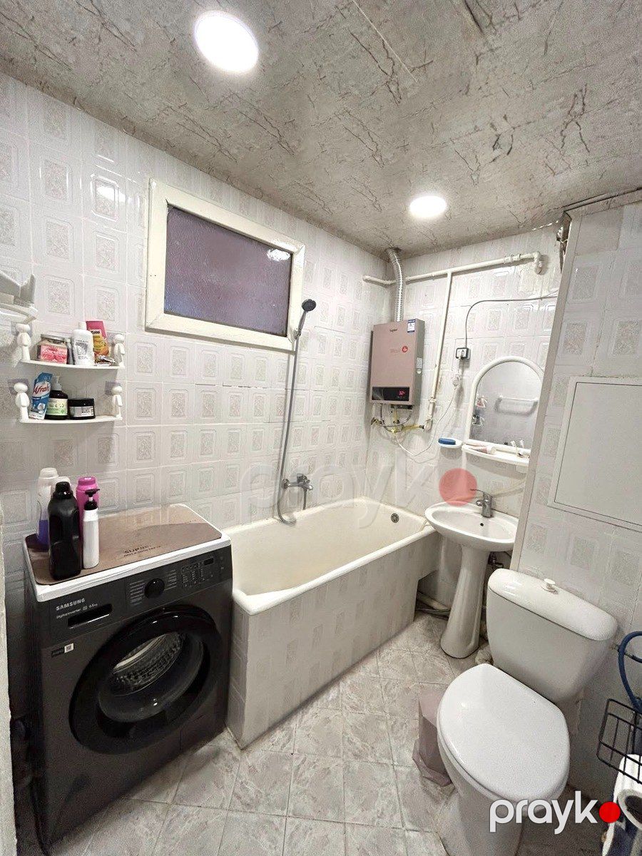 Satılır 2 otaqlı köhnə tikili 45 m² — Mənzil, Bakı (9)
