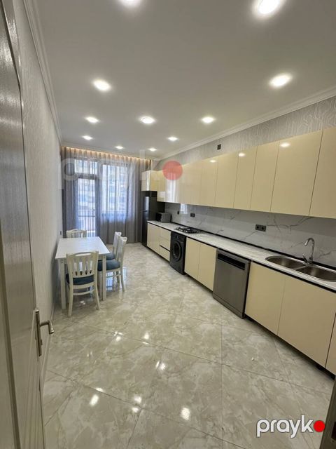 İcarəyə verilir 4 otaqlı yeni tikili 160 m² — Bakı
