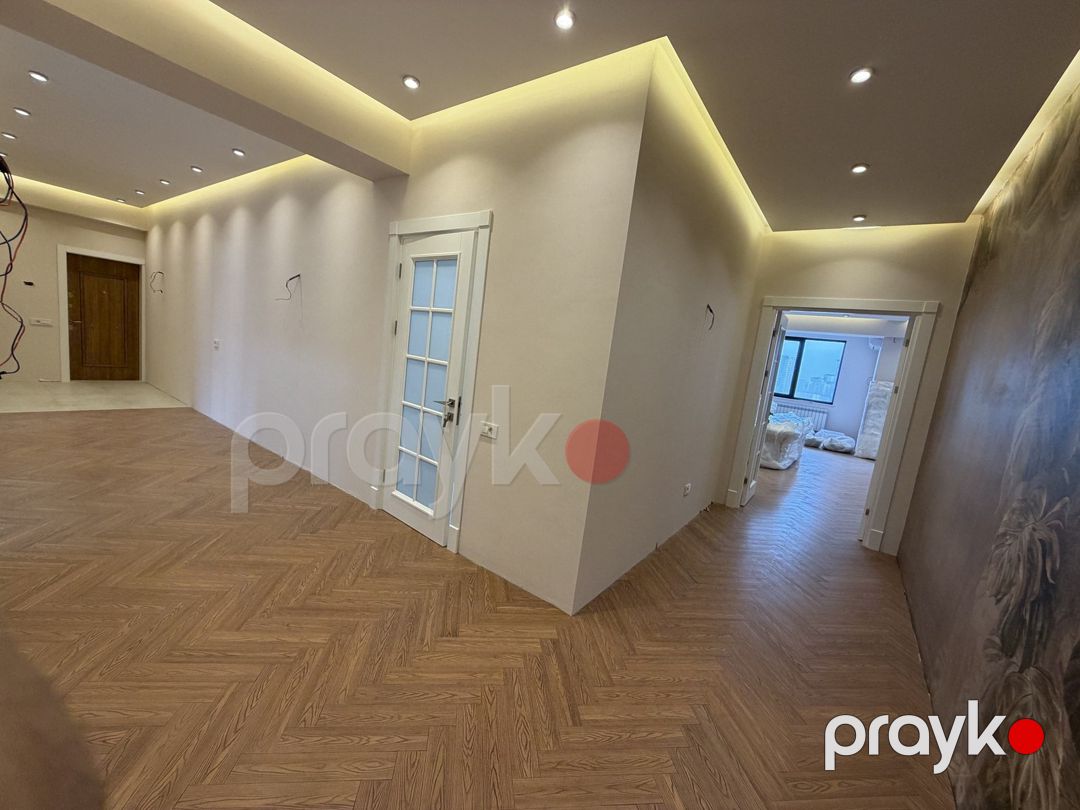 Satılır 5 otaqlı yeni tikili 207 m² — Mənzil, Bakı (12)
