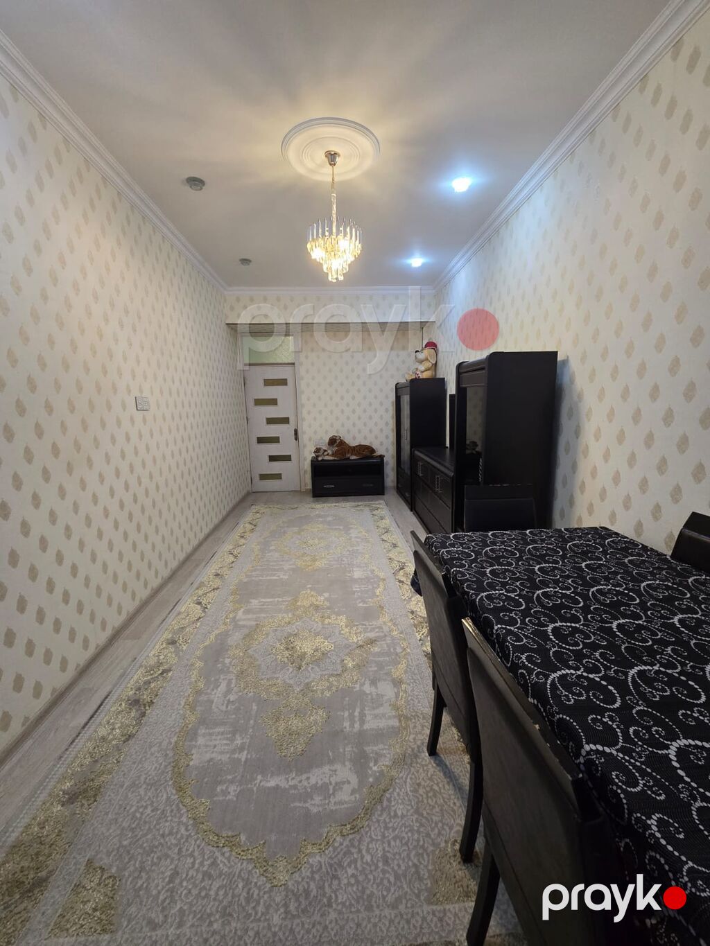 Salam ev uzunmüddətli verilir. Qara Qarayev metrosunun duz çıxışında — Mənzil, Bakı (5)