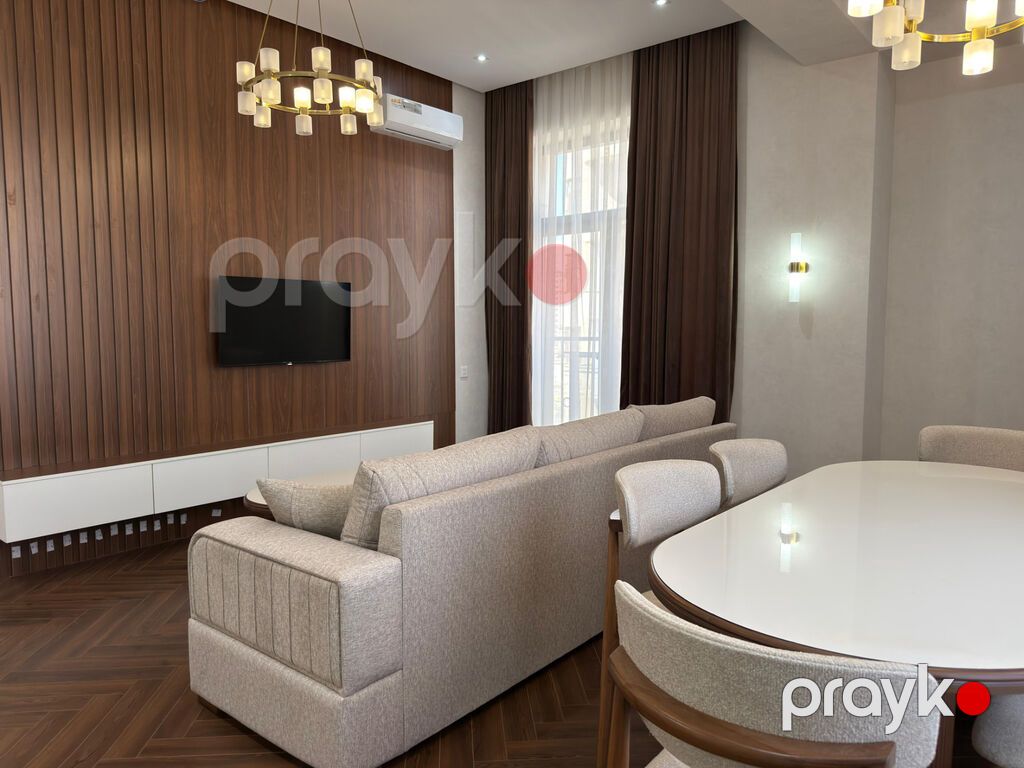 Nəsimi rayonunda yerləşən prestijli Grand Plaza yaşayış kompleksində — Mənzil, Bakı (4)