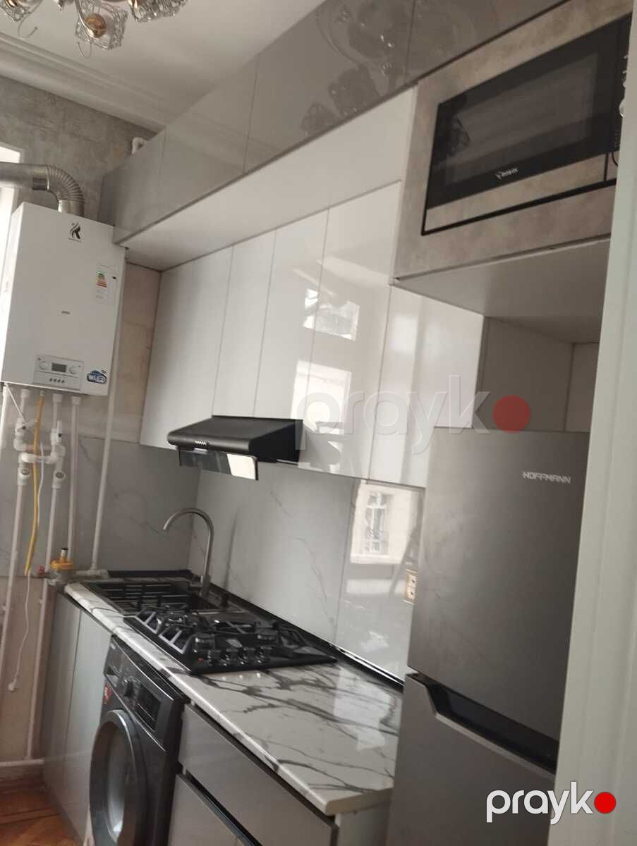 Satılır 2 otaqlı köhnə tikili 50 m² — Mənzil, Bakı (3)