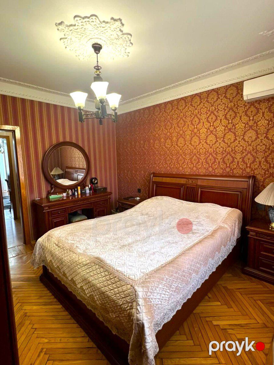 Satılır 4 otaqlı köhnə tikili 110 m² — Mənzil, Bakı (8)