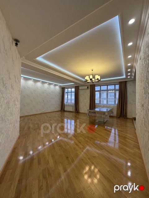 Satılır 3 otaqlı yeni tikili 148 m² — Bakı