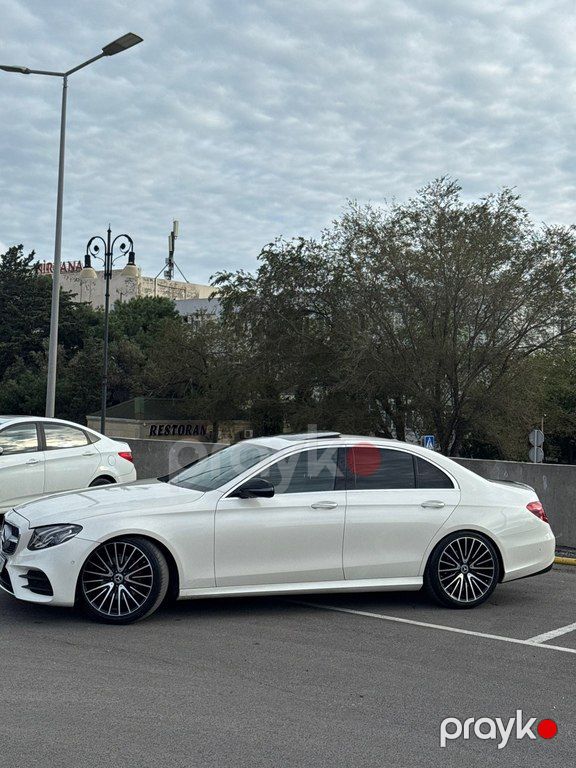Mercedes E 300 4MATIC, 2.0 L, 2017 il, 161 000 km — Avtomobillər, Bakı (4)