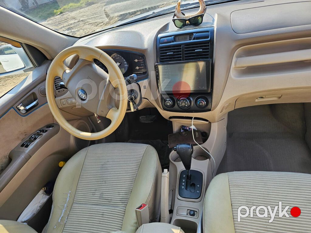Kia Sportage: 2 l 2006 il Hetçbek 10-UN-335 — Avtomobillər, Bakı (5)