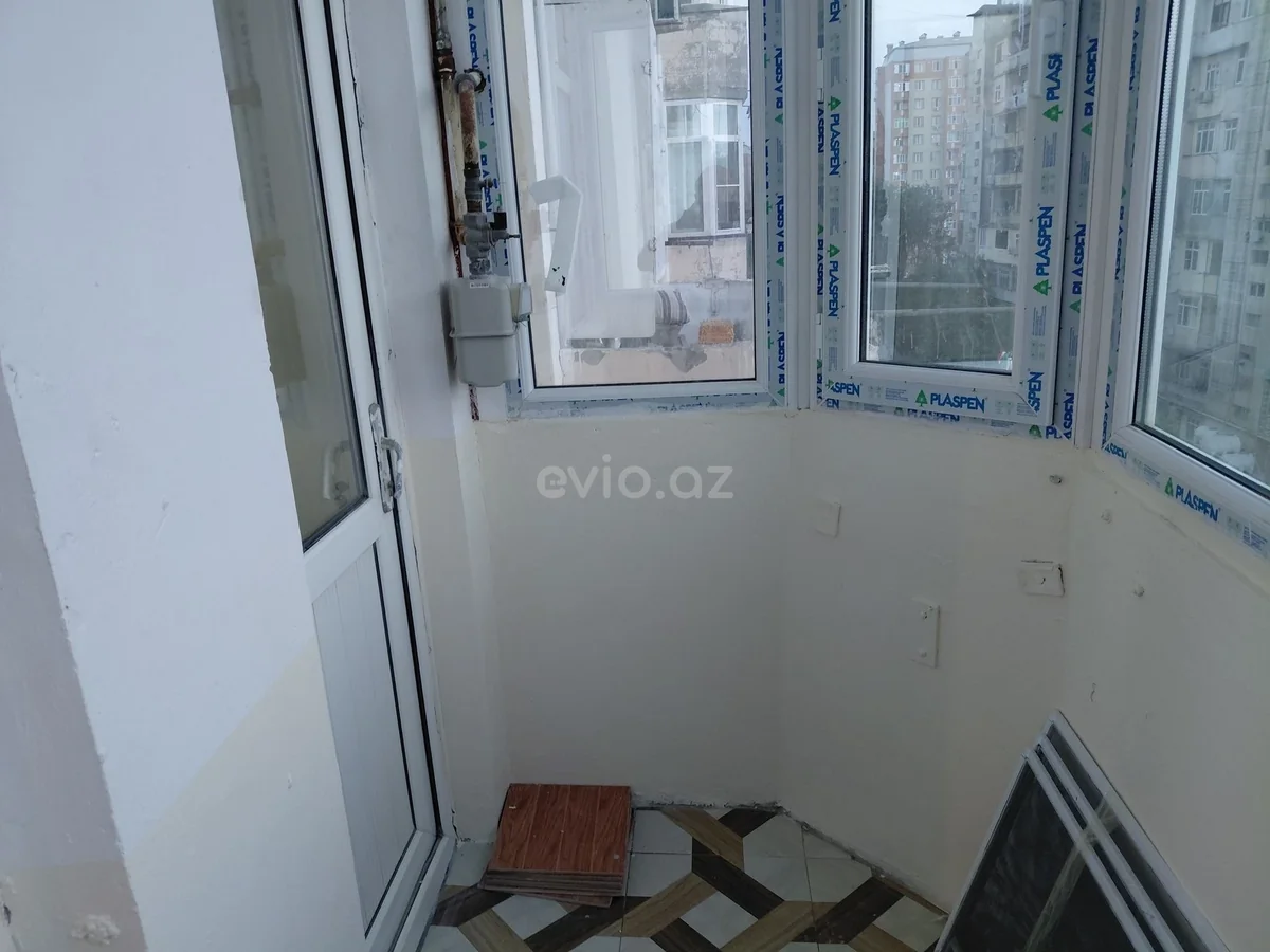 2 otaqlı tam təmirli mənzil satılır Yeni Günəşli qəsəbəsində — Mənzil, Bakı (3)