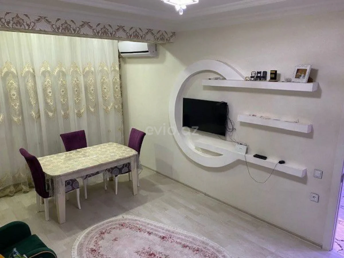 2 otaqlı tam təmirli mənzil satılır 2-ci mikrorayonda — Bakı