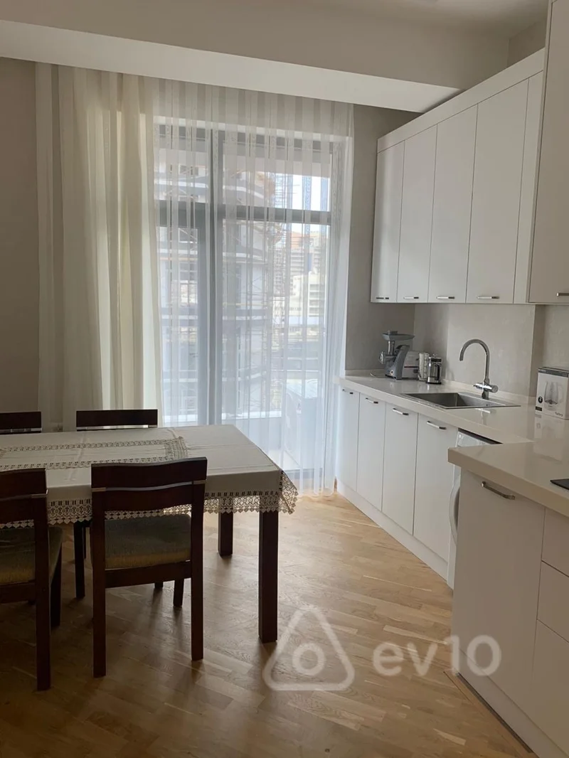 2 otaqlı mənzil, 72 m², 28 May — kirayə — Mənzil, Bakı (5)