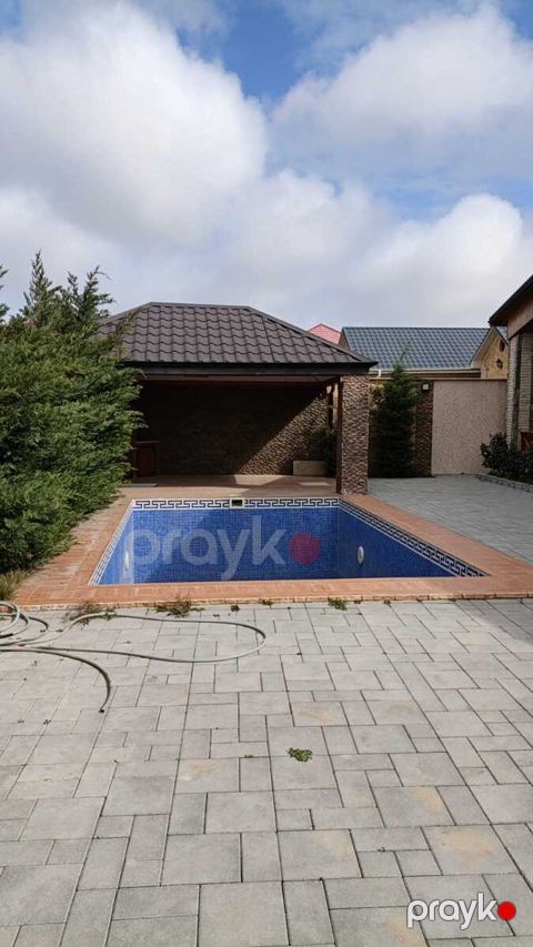 Satılır 4 otaqlı həyət evi/bağ evi 200 m² — Bakı