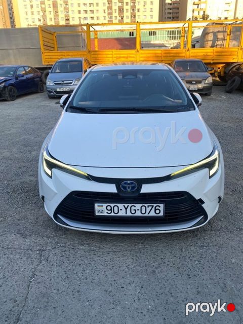 Diggetle oxuyun Toyota corola levin full kamplektasiya arendaya — Digah