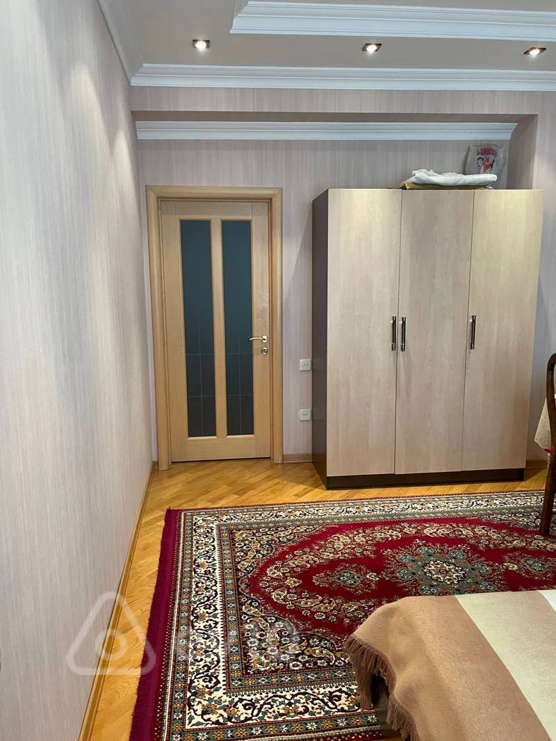 6 otaqlı mənzil, 300 m², Ənvər Hüseynov — Mənzil, Bakı (8)