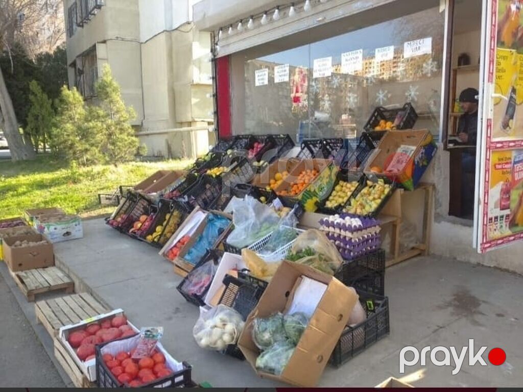 İcarəyə verilir mağaza çoxsaylı binaların və məktəbin əhatəsindədi — Hazır konstruksiyalar, Bakı (3)