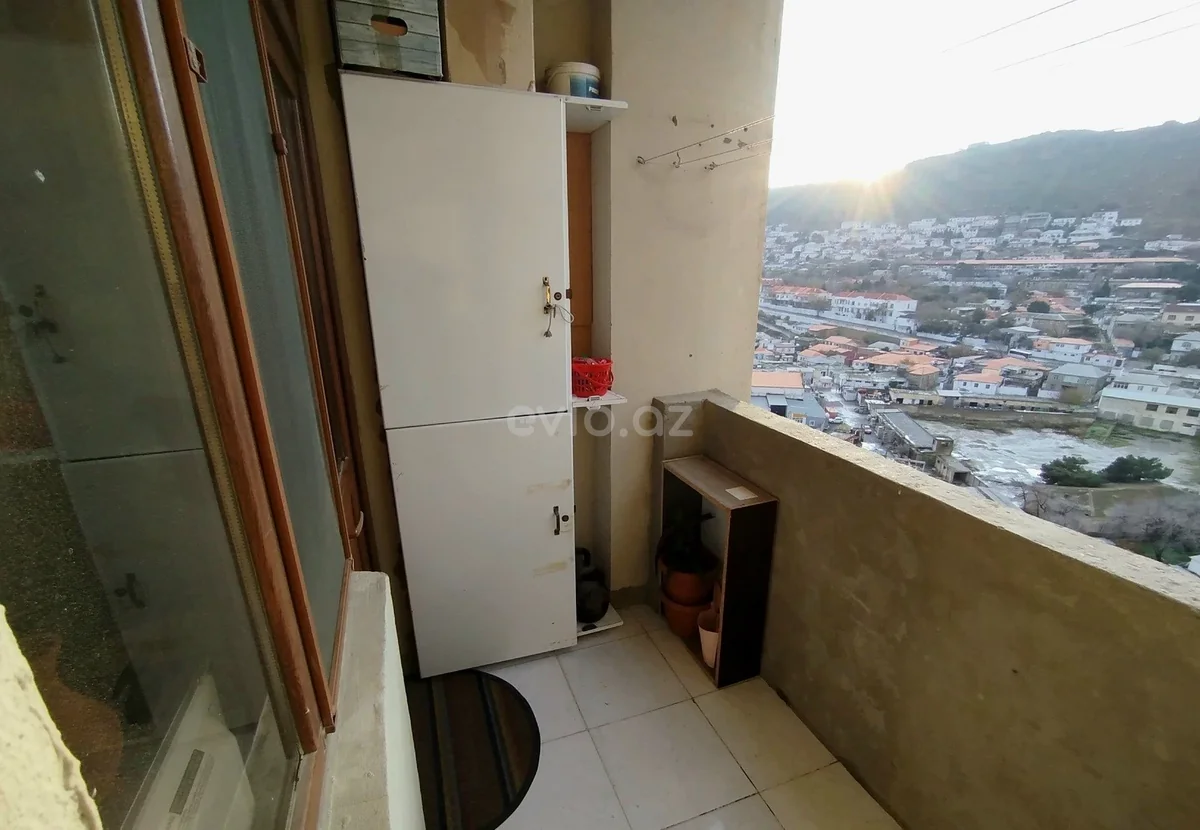 3 otaqlı tam təmirli mənzil satılır Bayıl qəsəbəsində — Mənzil, Bakı (11)