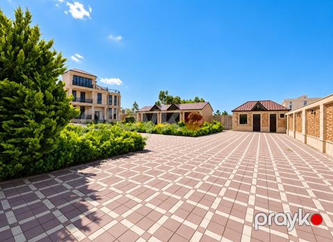 Satılır 8 otaqlı həyət evi/bağ evi 550 m² — Bakı