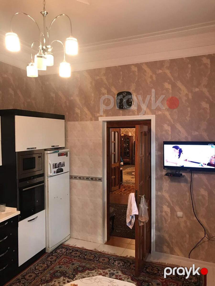 Satılır 8 otaqlı həyət evi/bağ evi 220 m² — Ev, villa, Bakı (10)