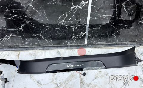 Porsche Taycan 2023 ehtiyat hissələri — Bakı