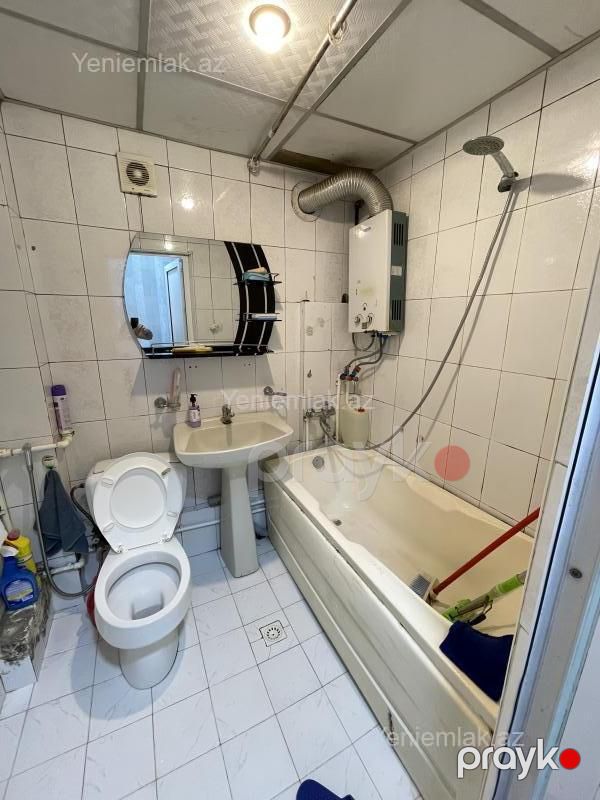 Satılır 2 otaqlı Bina evi menzil (Köhnə tikili), 50 m², 4-cü mikrorayon — Mənzil, Sumqayıt (12)