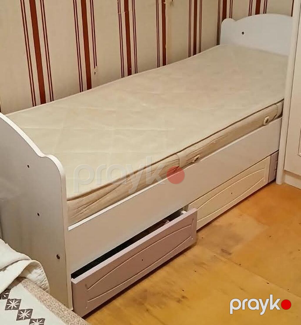 Uşaq/yekəvücut üçün tək nəfərlik çarpayı. 3 cekmece var. - Ölçü — Yataqlar, Bakı (2)
