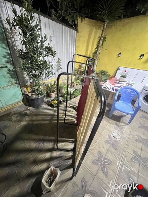 Metaldan çərçivəli qatlanan çarpayı (raskladuşka) satılır. - Ölçü — Bakı