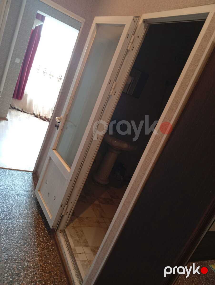 Satılır 2 otaqlı köhnə tikili 55 m² — Mənzil, Bakı (9)