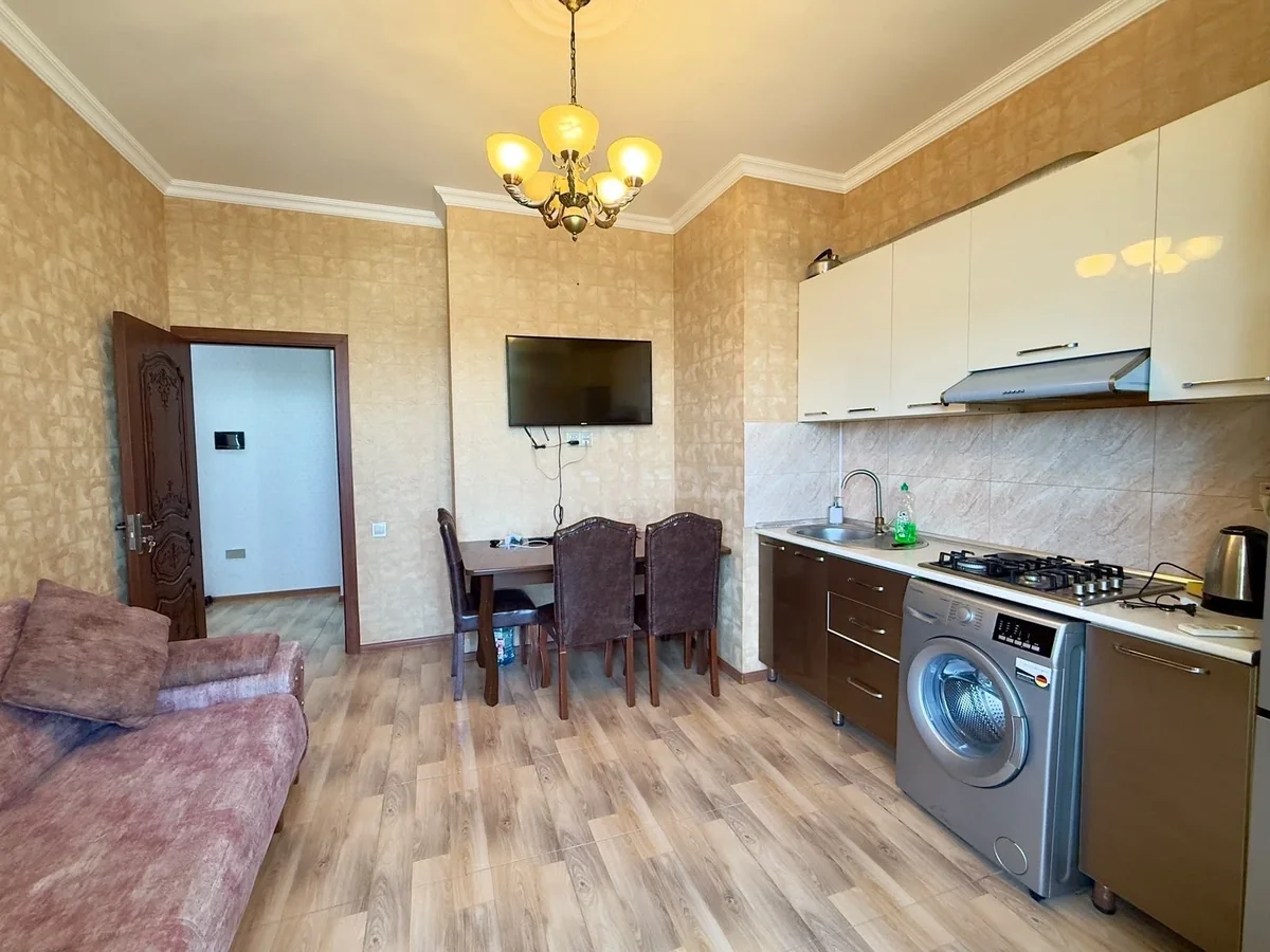 Kirayə 2 otaqlı mənzil Azadlıq prospekti metrosu yaxınlığında — Mənzil, Bakı (3)