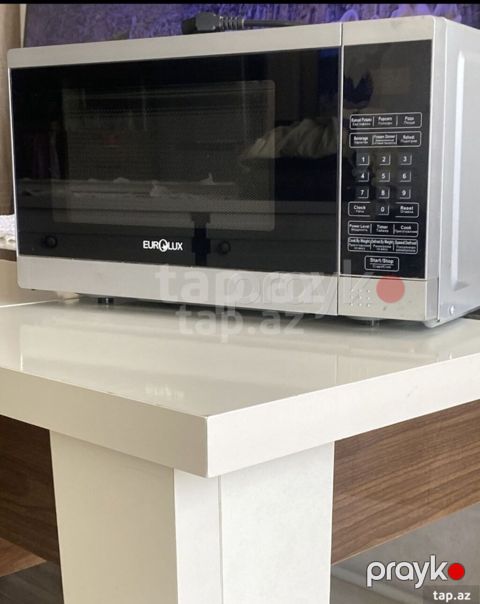 Salam. Evdən 5 əşya satılır. Hamısı bir yerdə 60 AZN. 1 — Bakı