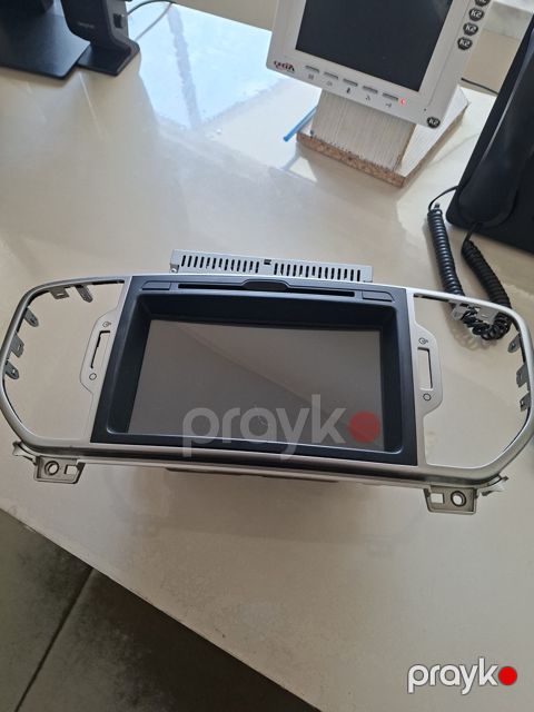 Kia Sportage monitoru — Bakı