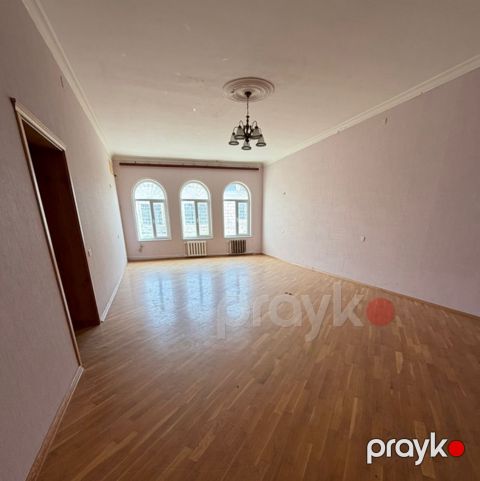 Həyət evi kirayə verilir, Nəsimi r — Bakı