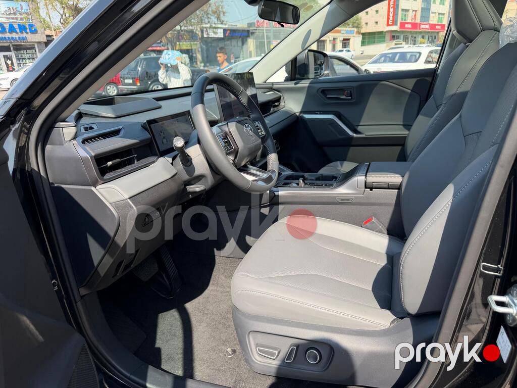 Toyota Wildlander, 2.0 L, 1.6 kWh, 2026 il, yeni — Avtomobillər, Bakı (9)