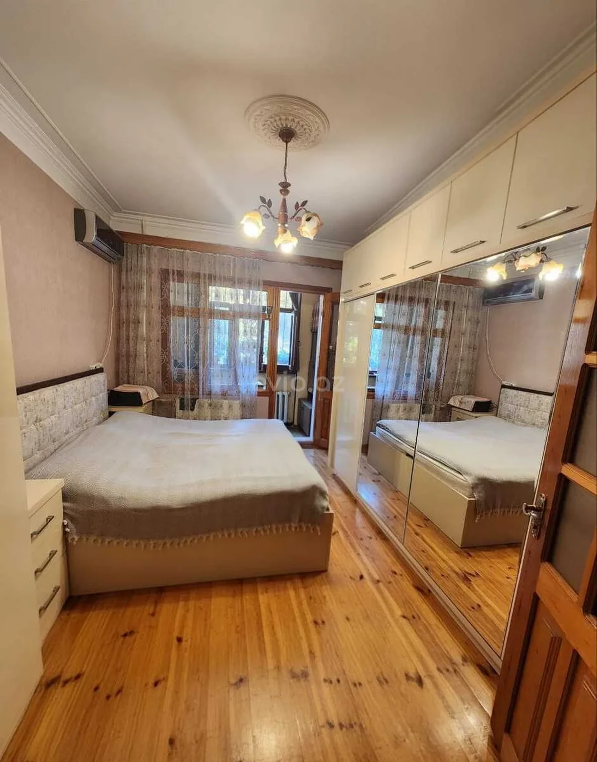 2 otaqlı orta təmirli mənzil satılır Qaraçuxur qəsəbəsində — Bakı