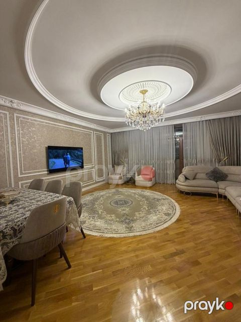 Satılır 3 otaqlı yeni tikili 150 m² — Bakı