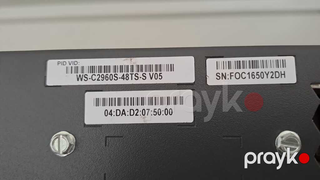 Cisco 2960S-48TS-S Switch — Şəbəkə və server avadanlığı, Bakı (2)