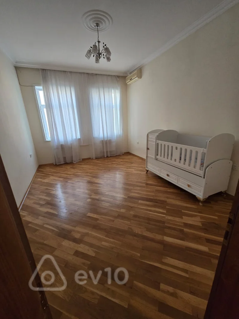 6 otaqlı həyət evi, 180 m², Varovski qəs — kirayə — Ev, villa, Bakı (6)