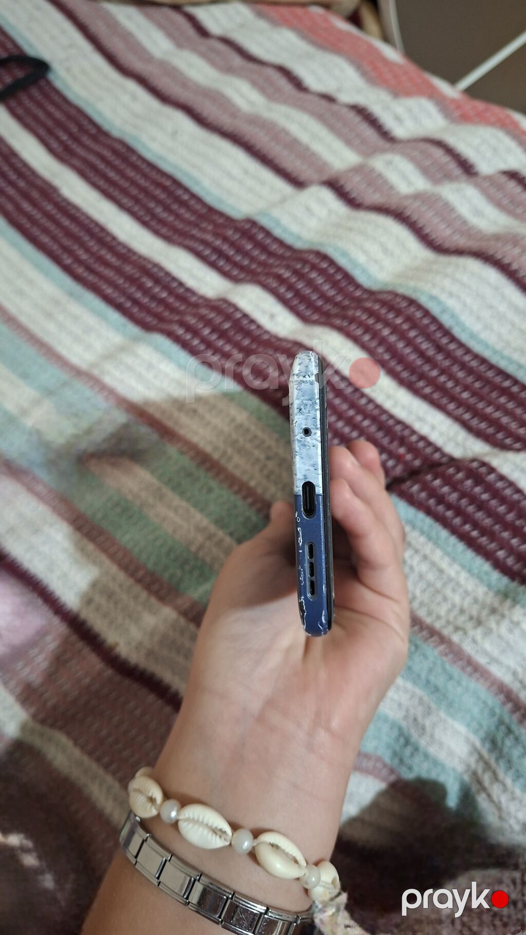 Məhsul: Android smartfon (korpusunda Qarabağ FK temalı arxa qapaq) — Digər smartfonlar, Digah (7)