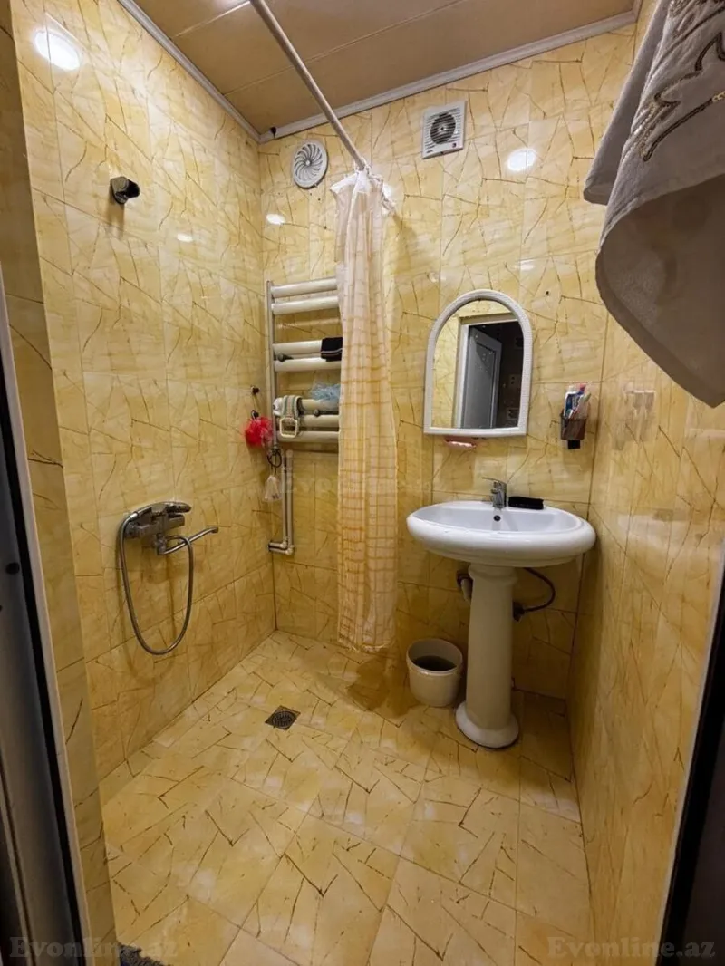 Satılır 2 otaqlı Mənzil Köhnə tikili 55 m² Bakı, Nərimanov r., Nəriman Nərimanov m — Mənzil, Bakı (8)