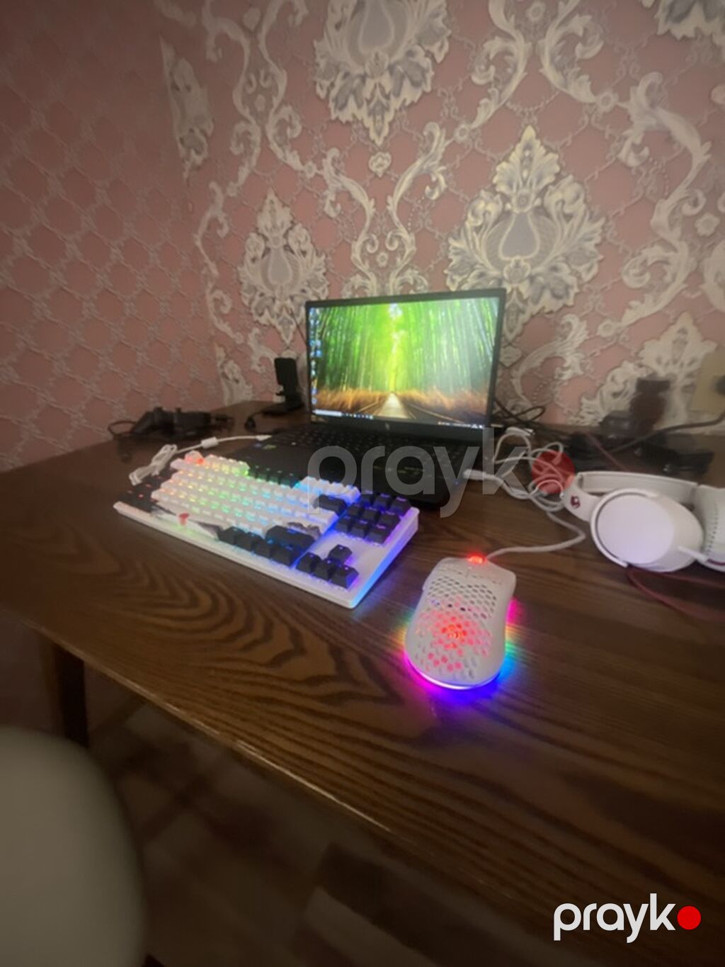 RGB işıqlı oyun klaviaturası və siçan dəsti - Klaviatura: tam ölçülü — Klaviaturalar və siçanlar, Gəncə (2)