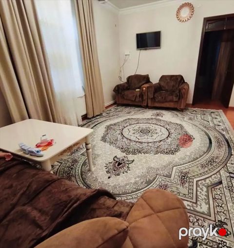 İcarəyə verilir 3 otaqlı köhnə tikili 60 m² — Bakı