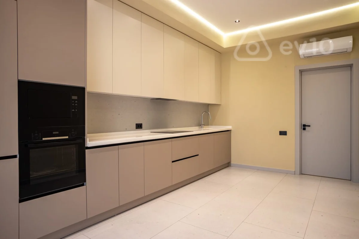 3 otaqlı mənzil, 160 m², Mərkəzi Bulvar küç — kirayə — Mənzil, Bakı (10)