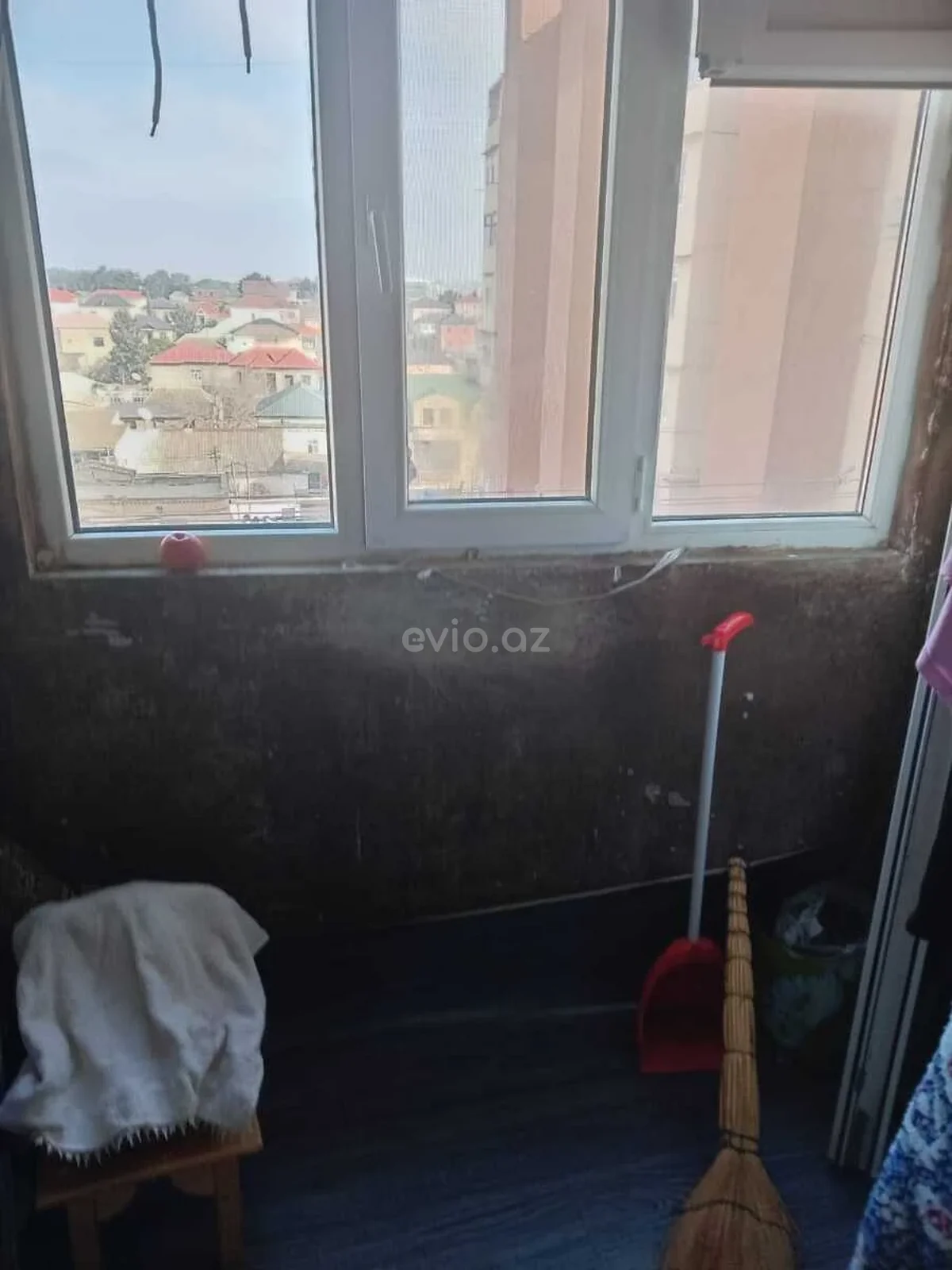 3 otaqlı orta təmirli mənzil satılır Bakıxanov qəsəbəsində — Mənzil, Bakı (11)