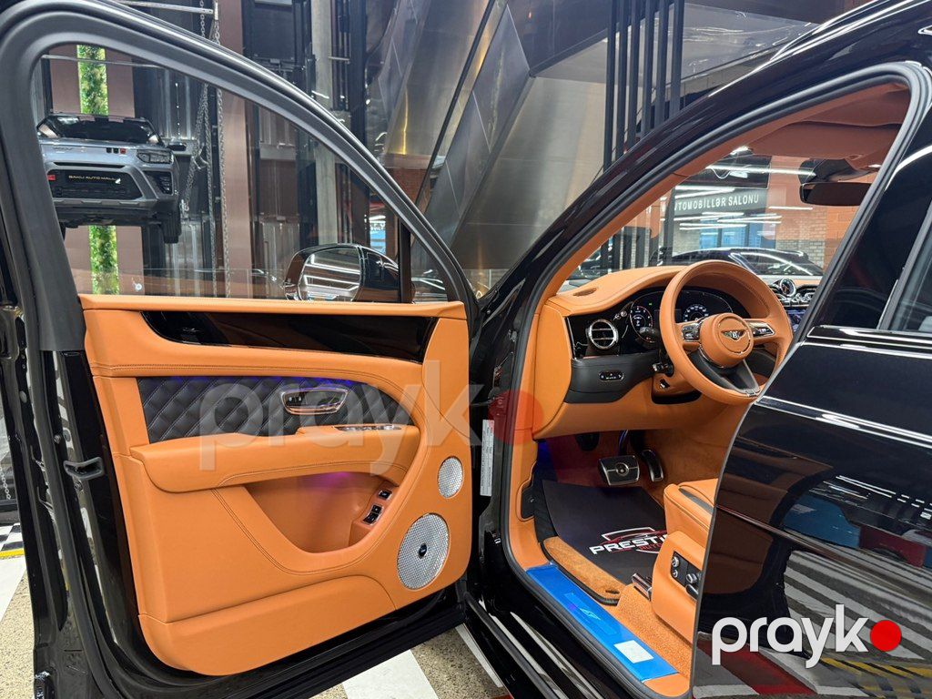 Bentley Bentayga, 4.0 L, 2025 il, yeni — Avtomobillər, Bakı (10)