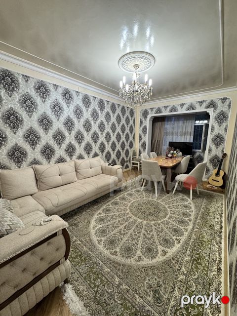 Satılır 4 otaqlı köhnə tikili 105 m² — Bakı