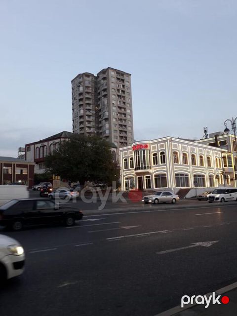 Satılır 3 otaqlı yeni tikili 100 m²