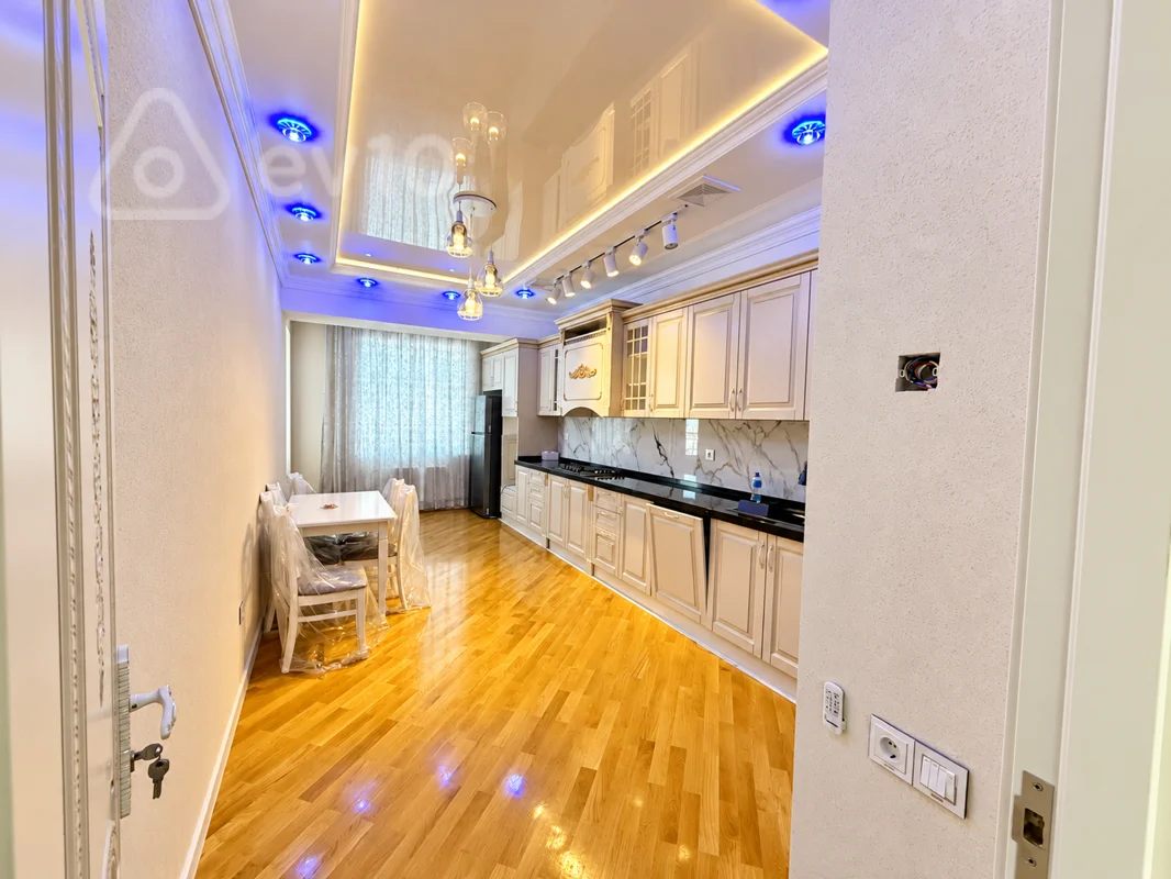 3 otaqlı mənzil, 130 m², Qəzənfər Musabəyov küçəsi — Mənzil, Bakı (9)