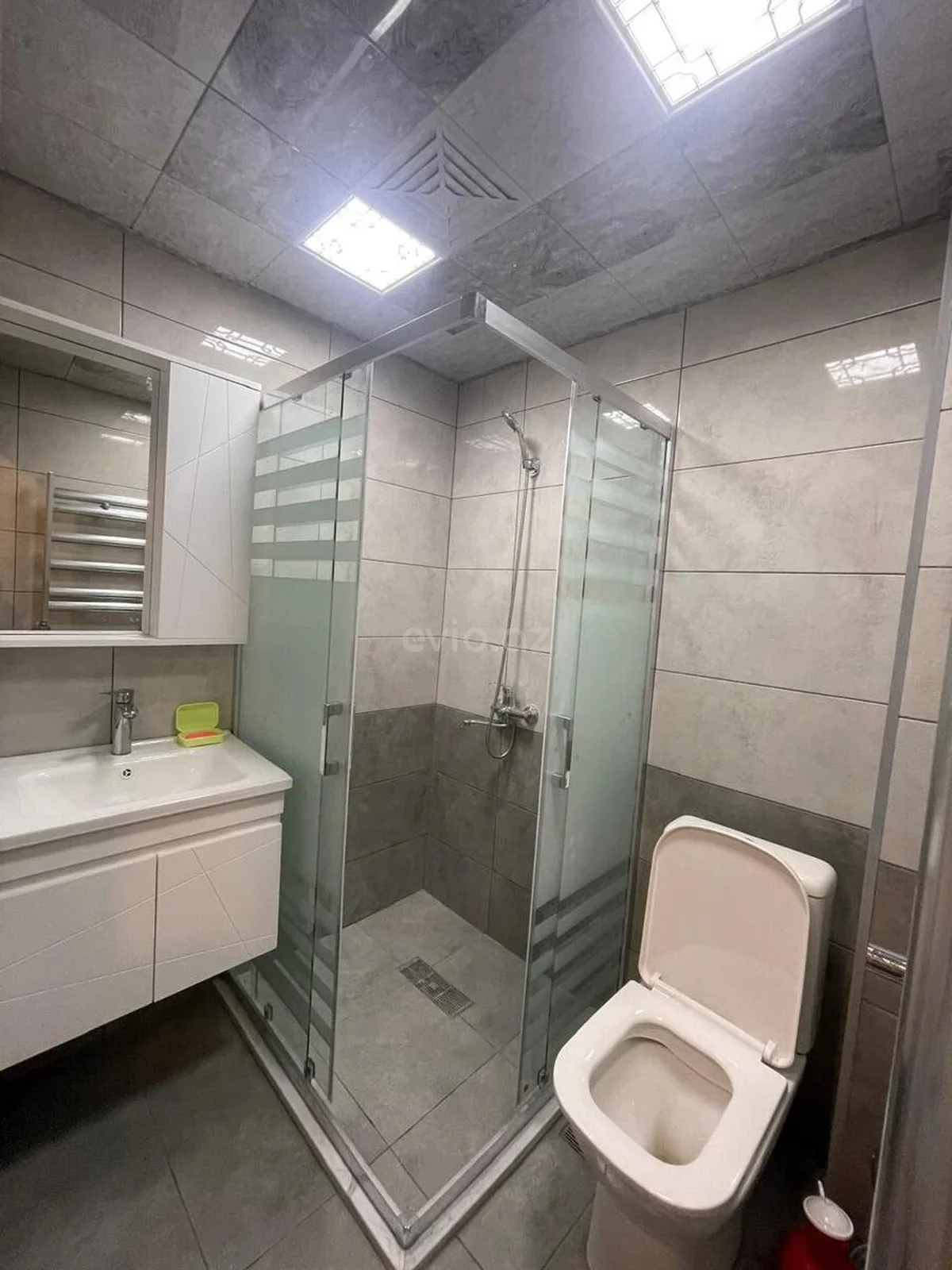 Kirayə 2 otaqlı mənzil Neftçilər metrosu yaxınlığında — Mənzil, Bakı (12)